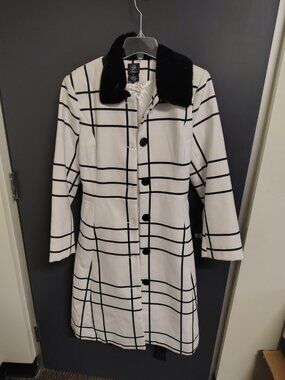 Studio EY Windowpane Plaid Coat Women’s L White Black Faux Fur Collar